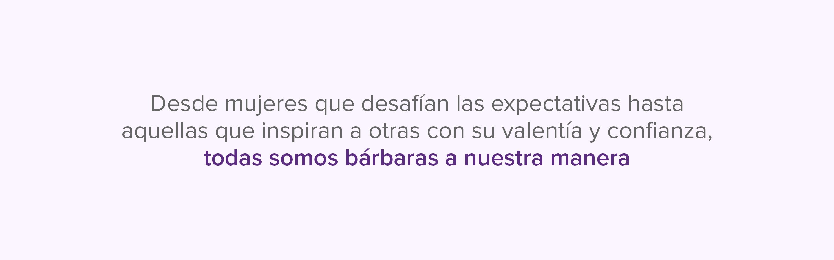 Mujer corriendo al aire libre con auriculares, disfrutando de un momento de ejercicio y bienestar.